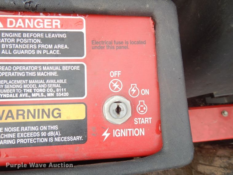 image for item FW9847 Toro Hydroject 3000 greens aerator