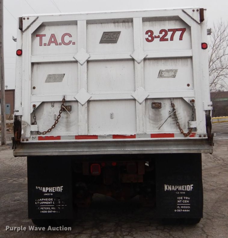 image for item GB9826 2007 Mack CV713  dump truck