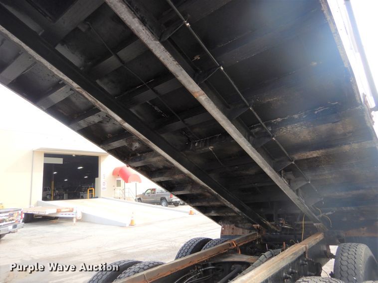 image for item GB9826 2007 Mack CV713  dump truck