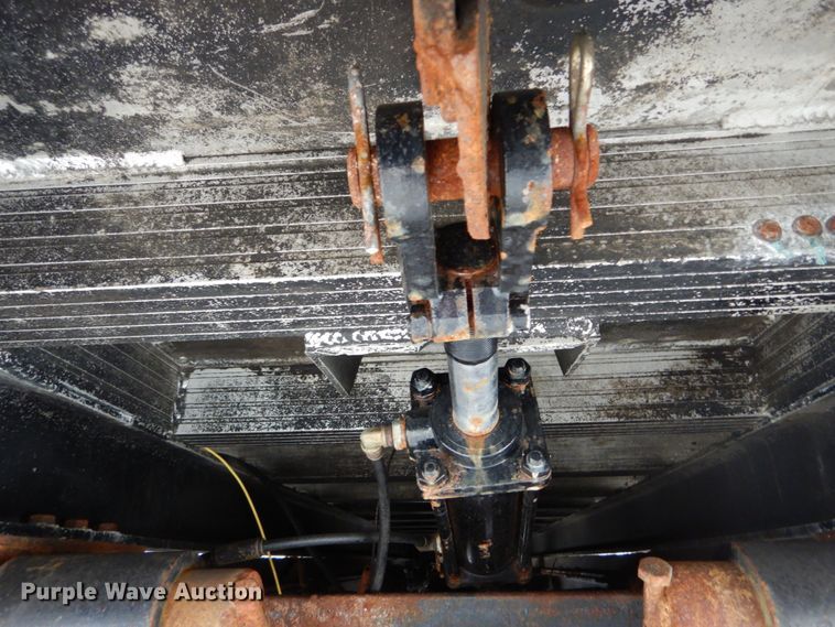 image for item GB9826 2007 Mack CV713  dump truck