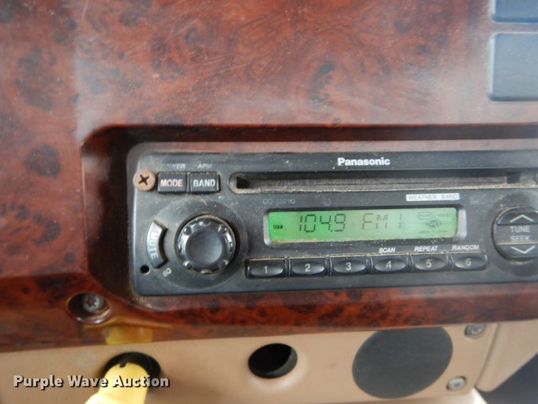 image for item GB9826 2007 Mack CV713  dump truck