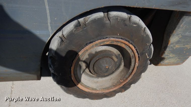 image for item GJ9600 TCM FCG15F9  forklift