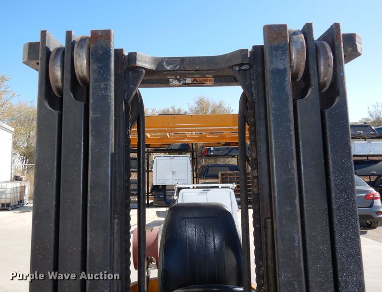 image for item GJ9600 TCM FCG15F9  forklift