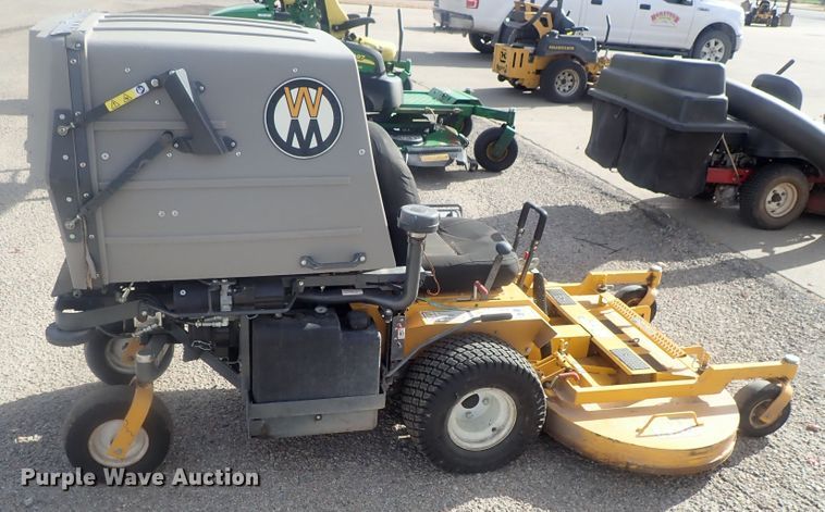 image for item GN9194 Walker T25i  ZTR lawn mower