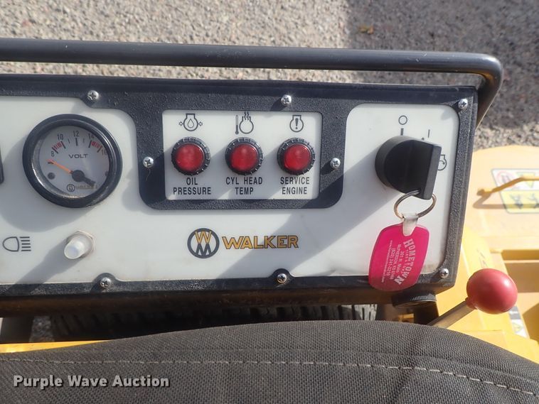 image for item GN9194 Walker T25i  ZTR lawn mower