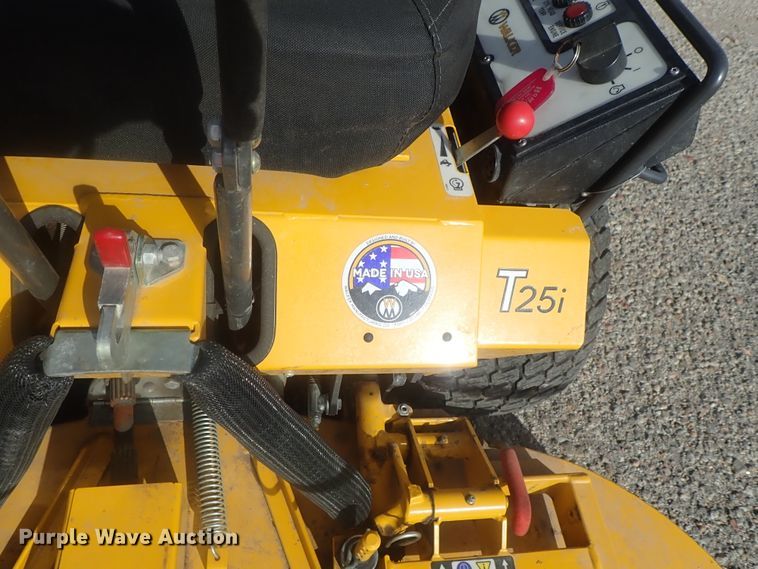 image for item GN9194 Walker T25i  ZTR lawn mower