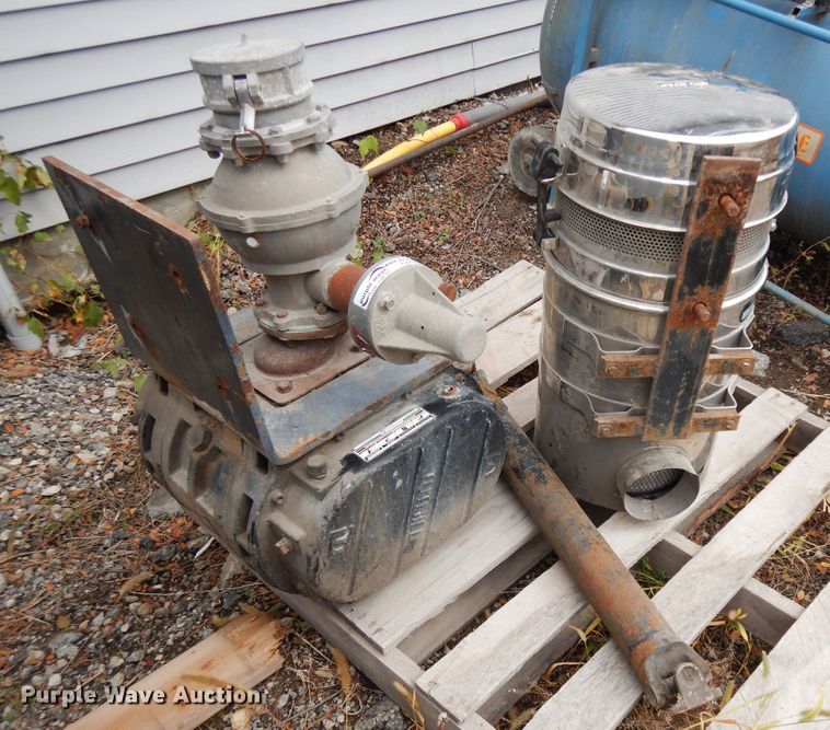 image for item GR9971 Tuthill T850-SLS cement blower