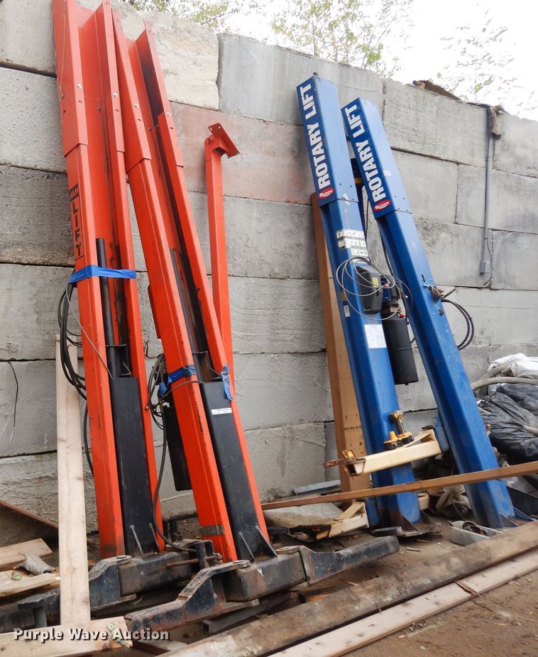 image for item GR9977 2000 Alm Corporation 9002A automotive lift