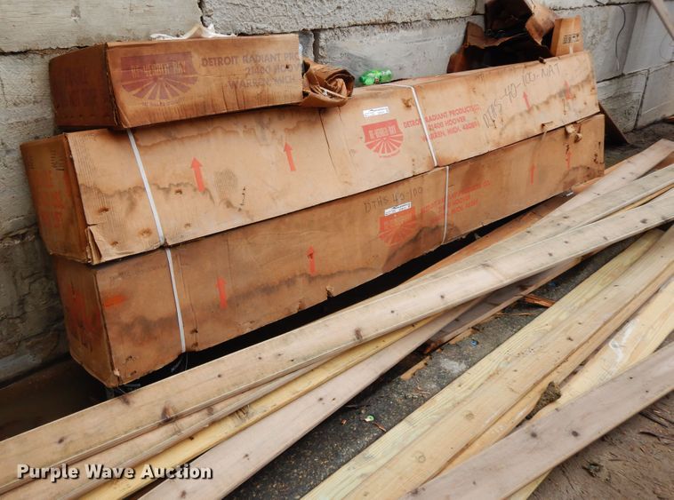 image for item GR9979 Re-Verber-Ray DTHS-40-100-NAT infrared heater