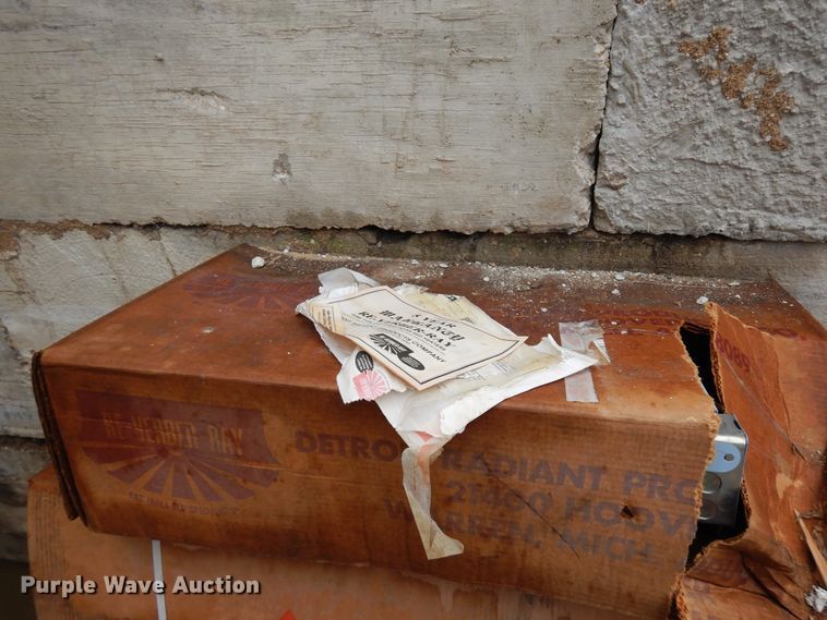 image for item GR9979 Re-Verber-Ray DTHS-40-100-NAT infrared heater