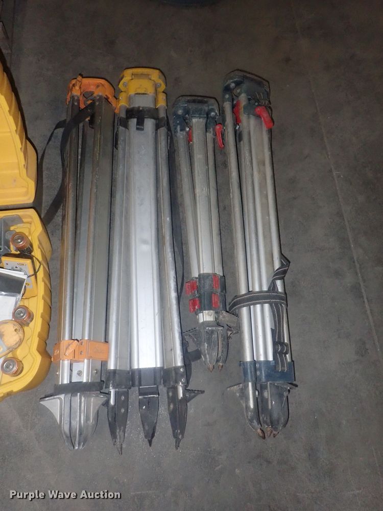 image for item GX9608 Trimble Spectra HV401 laser level