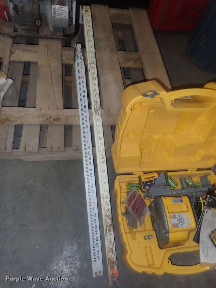 image for item GX9608 Trimble Spectra HV401 laser level