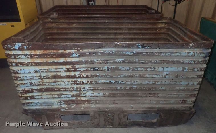 image for item GX9612 (3) metal bins