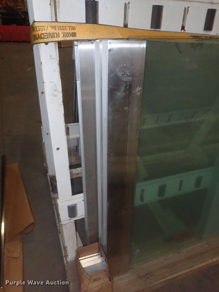 image for item GX9613 (8) glass doors