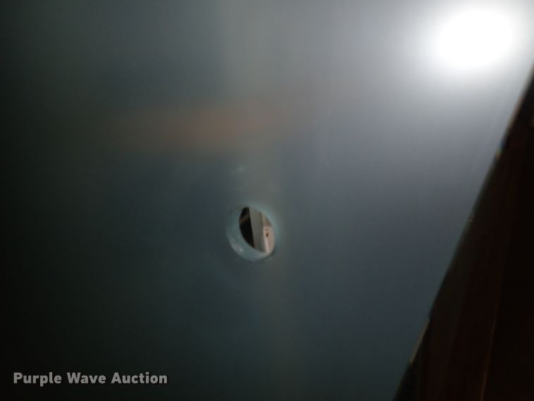 image for item GX9613 (8) glass doors