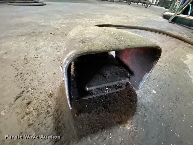 image for item HA9741 Shark 320SX horizontal bandsaw