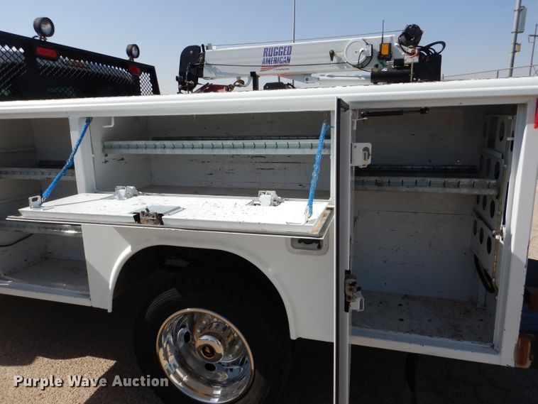 image for item HC9134 2013 Ford F450 Super Duty  utility truck with crane