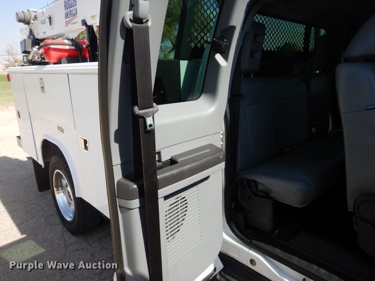 image for item HC9134 2013 Ford F450 Super Duty  utility truck with crane