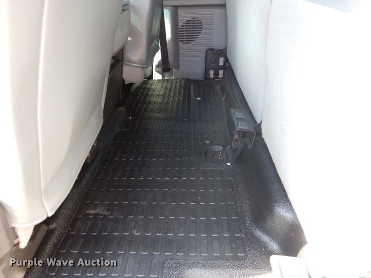 image for item HC9134 2013 Ford F450 Super Duty  utility truck with crane