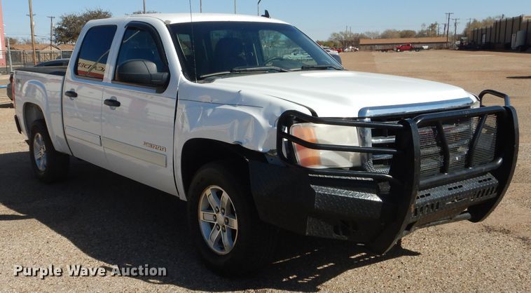 image for item HC9137 2013 GMC Sierra 1500  Crew Cab pickup truck