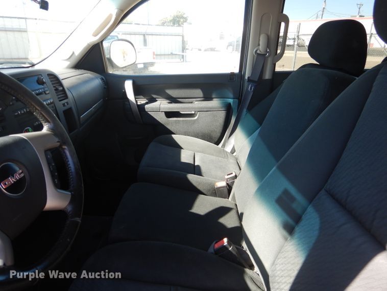 image for item HC9137 2013 GMC Sierra 1500  Crew Cab pickup truck