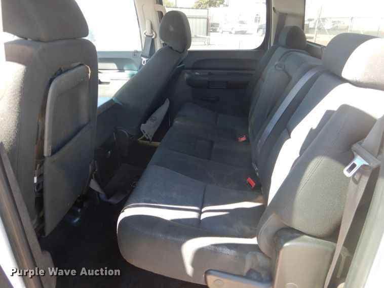 image for item HC9137 2013 GMC Sierra 1500  Crew Cab pickup truck