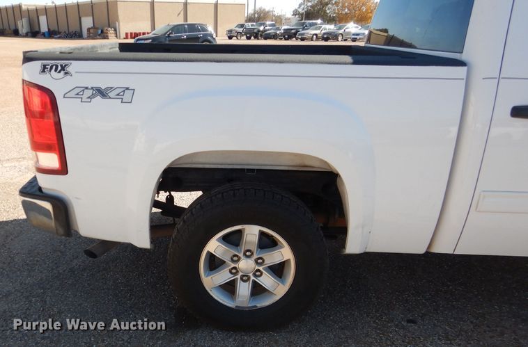 image for item HC9137 2013 GMC Sierra 1500  Crew Cab pickup truck