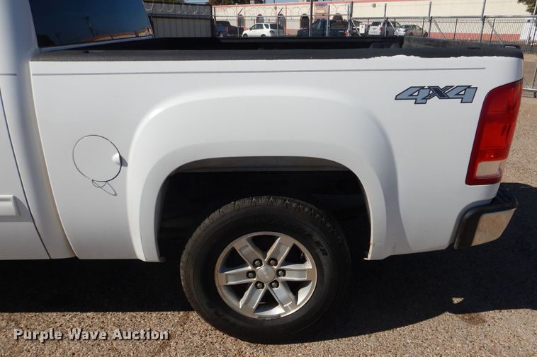 image for item HC9137 2013 GMC Sierra 1500  Crew Cab pickup truck