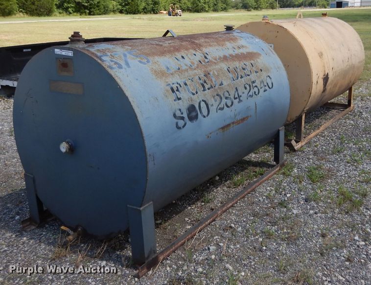 image for item HC9675 (2) fuel tanks