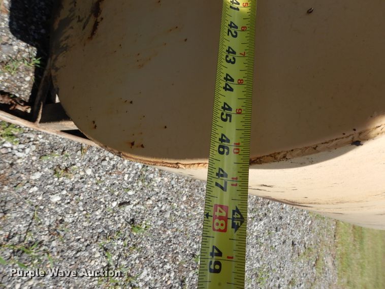 image for item HC9675 (2) fuel tanks