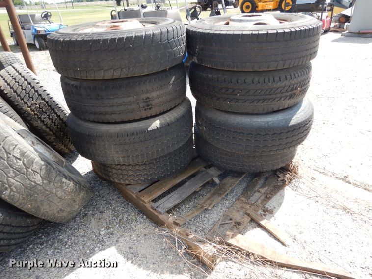 image for item HC9677 Approximately 58 tires