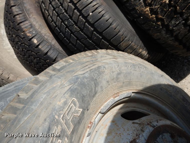 image for item HC9677 Approximately 58 tires