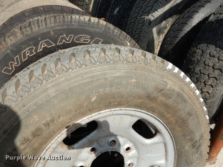 image for item HC9677 Approximately 58 tires