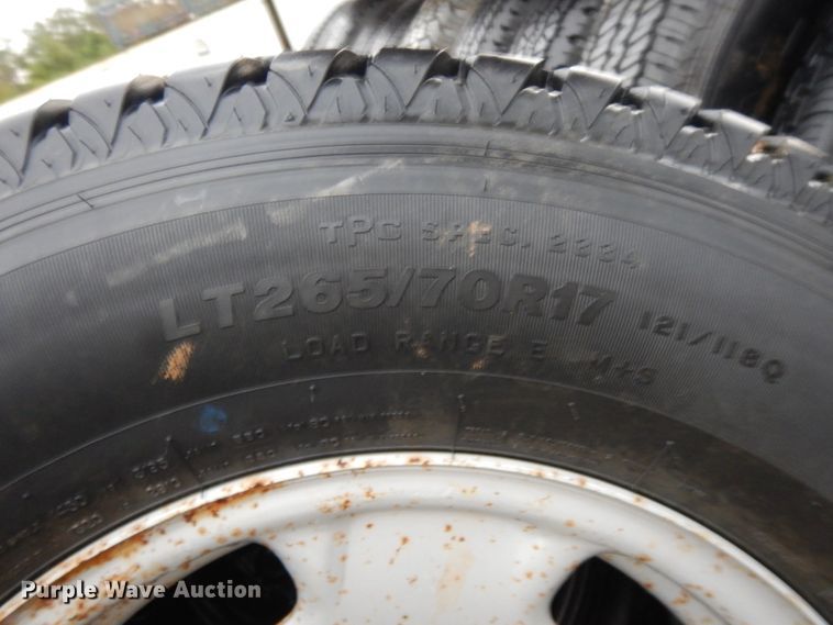 image for item HC9677 Approximately 58 tires