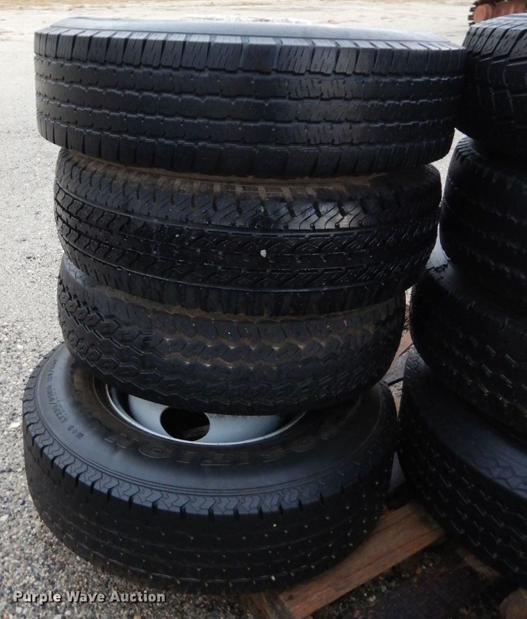 image for item HC9677 Approximately 58 tires