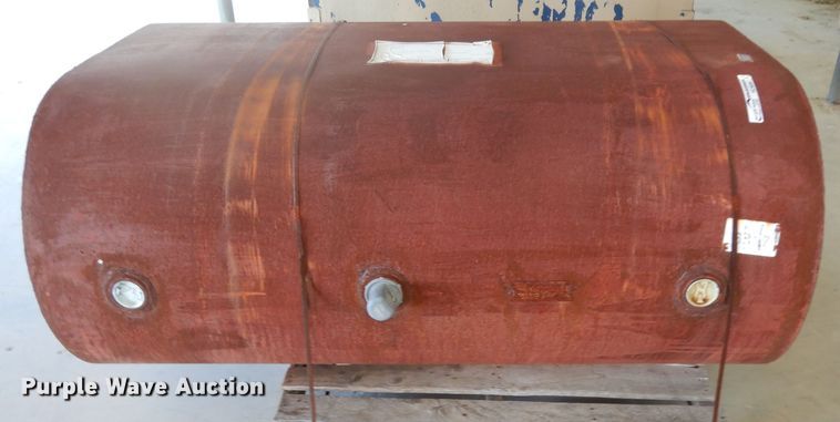image for item HC9694 (3) oil/hydraulic tanks