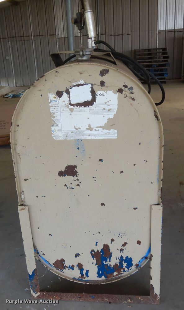 image for item HC9694 (3) oil/hydraulic tanks