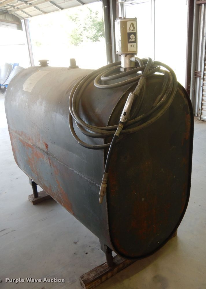 image for item HC9694 (3) oil/hydraulic tanks