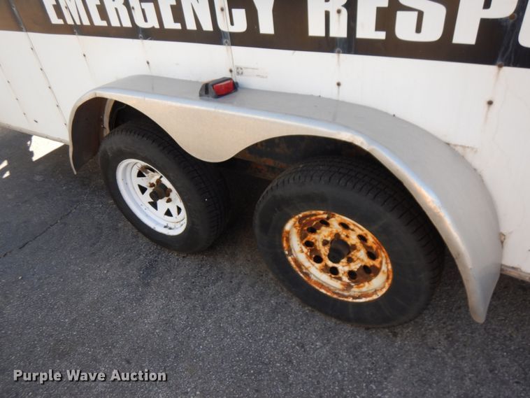 image for item HD9080 1995 Wells Cargo enclosed cargo trailer