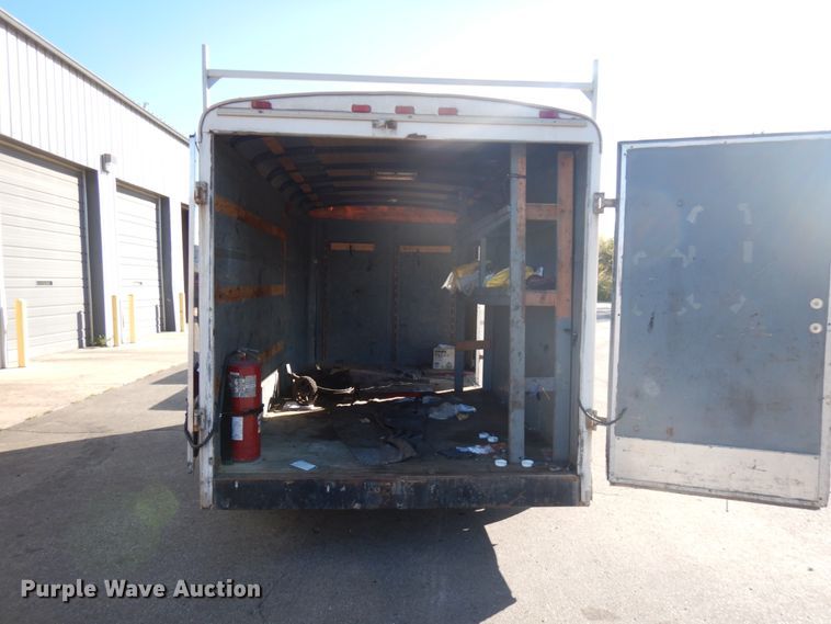image for item HD9080 1995 Wells Cargo enclosed cargo trailer
