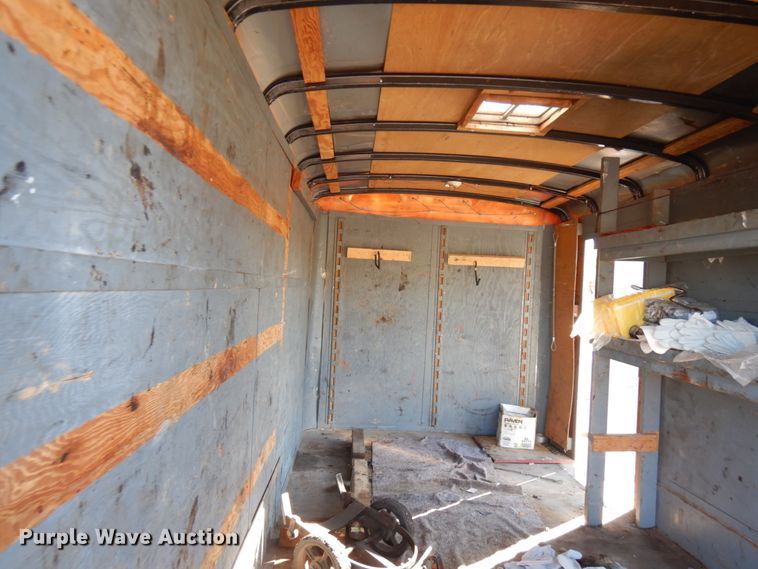 image for item HD9080 1995 Wells Cargo enclosed cargo trailer