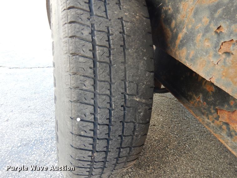 image for item HD9080 1995 Wells Cargo enclosed cargo trailer