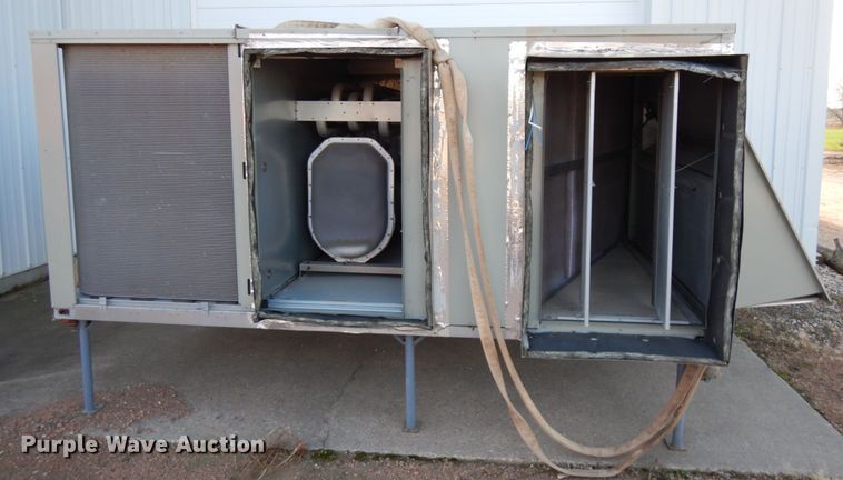 image for item HD9127 Trane Voyager AC and heat unit