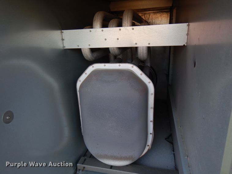 image for item HD9127 Trane Voyager AC and heat unit