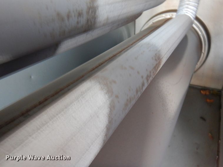 image for item HD9127 Trane Voyager AC and heat unit