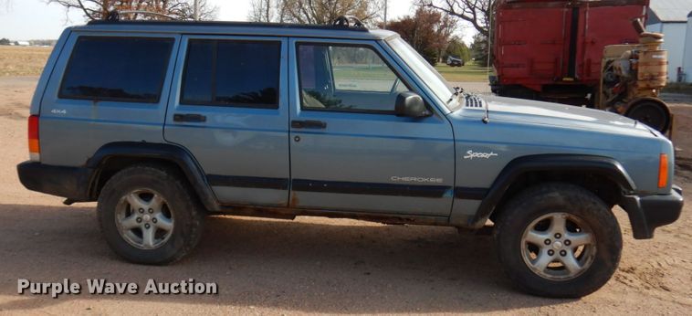 image for item HD9128 1997 Jeep Cherokee Sport  SUV