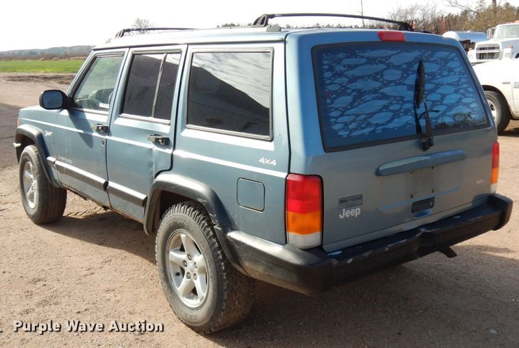 image for item HD9128 1997 Jeep Cherokee Sport  SUV