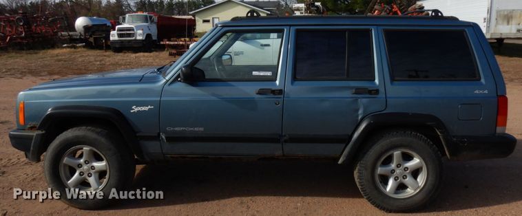 image for item HD9128 1997 Jeep Cherokee Sport  SUV