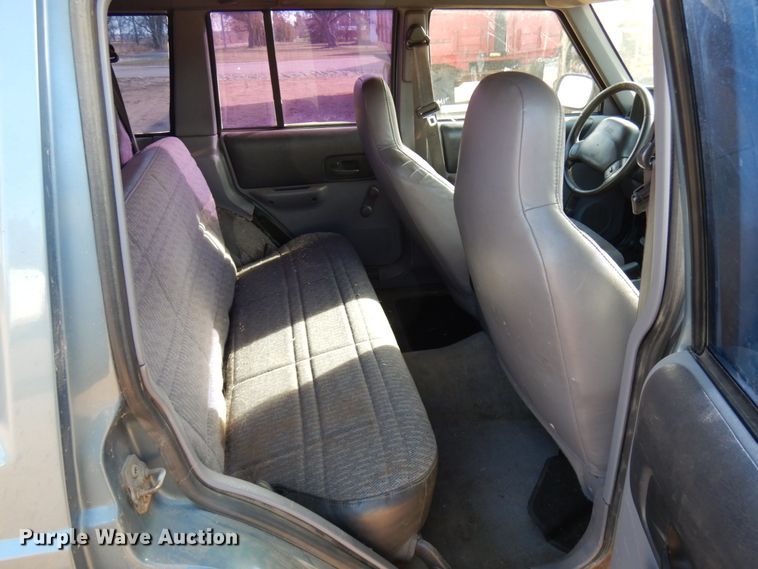 image for item HD9128 1997 Jeep Cherokee Sport  SUV