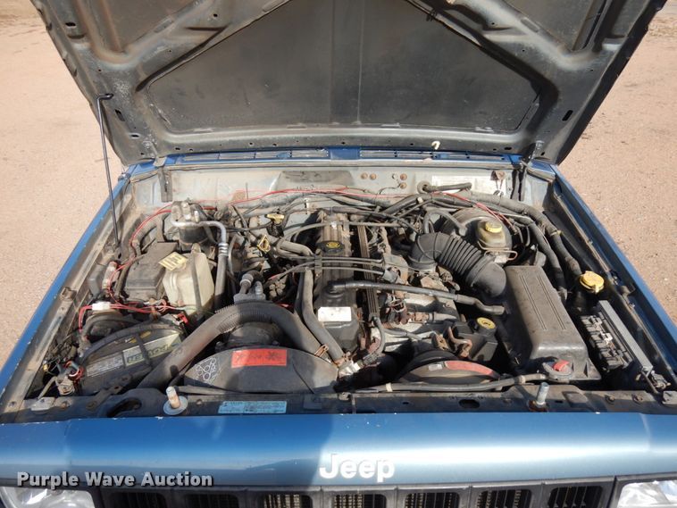 image for item HD9128 1997 Jeep Cherokee Sport  SUV